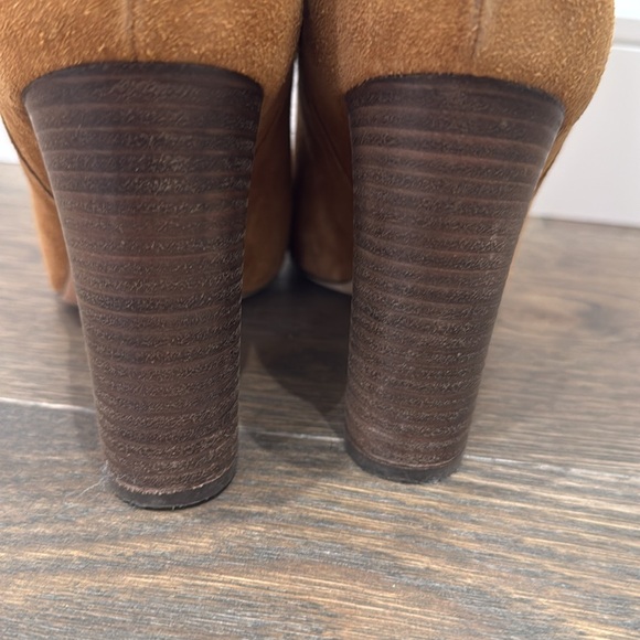 Gorgeous cognac boot from club Monaco - Picture 5 of 7